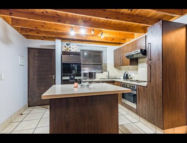 1 BEDROOM APARTMENT FOR SALE IN FOURWAYS